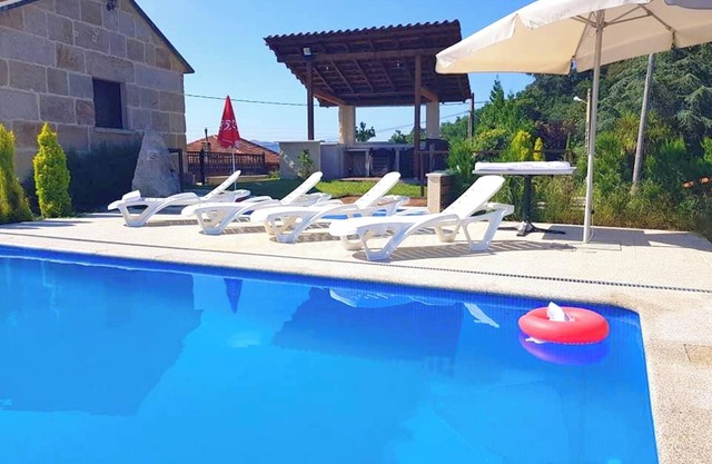 Homerez - Elegant House in Pontevedra + Private Pool