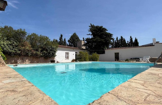 Homerez - Family House in Albinyana