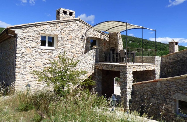 Homerez - House for 8 ppl. with shared pool and jacuzzi at Simaine La Rotonde