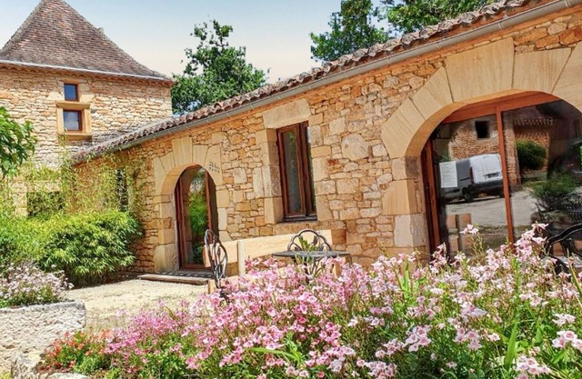 Homerez - House in Puy-l'Évêque with garden