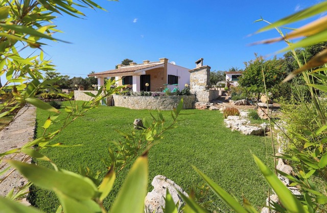 Homerez - House in Salve with Sea View