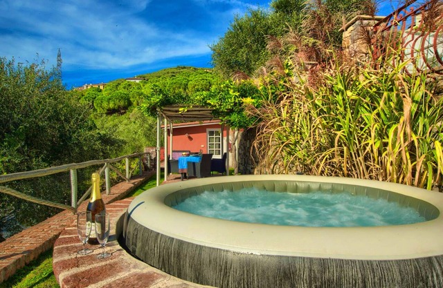 Homerez - House for 2 ppl. with jacuzzi and terrace at Diano San Pietro