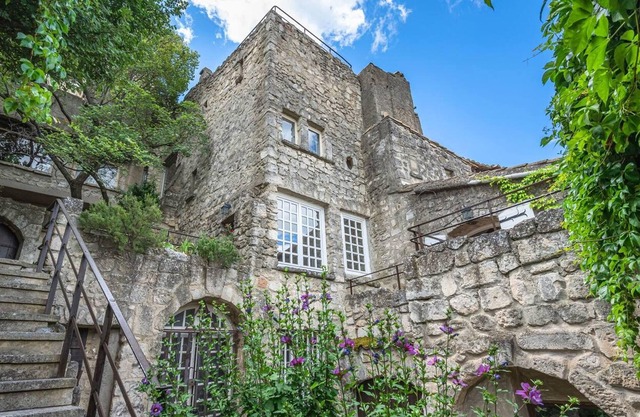 Homerez - Nice appartement for 4 ppl. with terrace at Les Baux-de-Provence