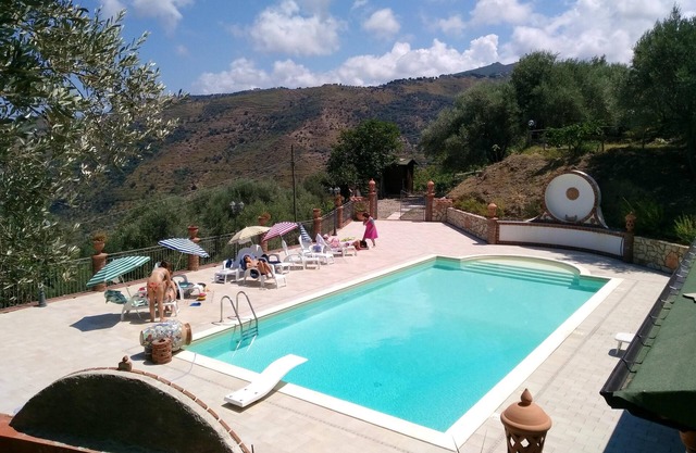 Homerez - Nice appartement 5 km away from the beach for 4 ppl. with shared pool