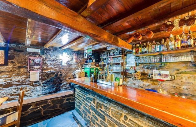 Homerez - Nice studio for 2 ppl. with balcony at Robledillo de Gata