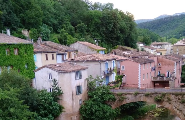 Homerez - Nice studio for 2 ppl. with balcony at Rennes les bains