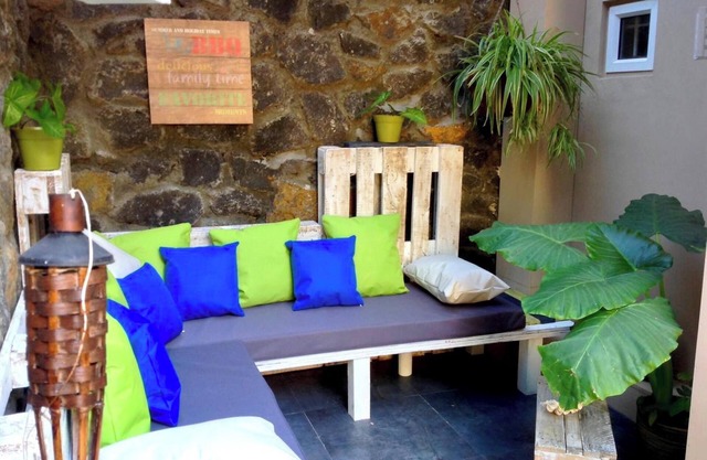 Homerez - Paradise Villa in Grand Gaube with Pool