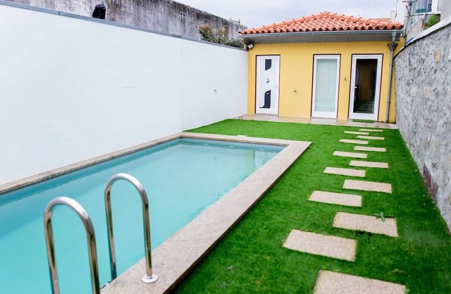 Homerez - Spacious apartment in Viana do Castelo 80 m² with shared pool