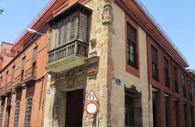 Homerez - Spacious apartement for 4 ppl. with balcony at Ciudad Real