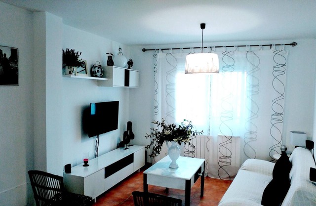Homerez - Spacious house for 6 ppl. with garden and balcony at Almagro