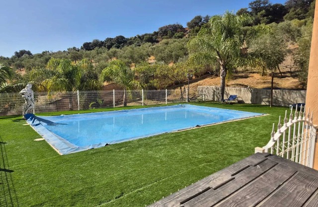 Homerez - Spacious Villa with Pool in Pruna