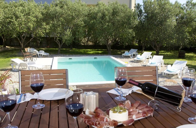 Homerez - Villa 3 km away from the beach for 9 ppl. with swimming-pool at Solin