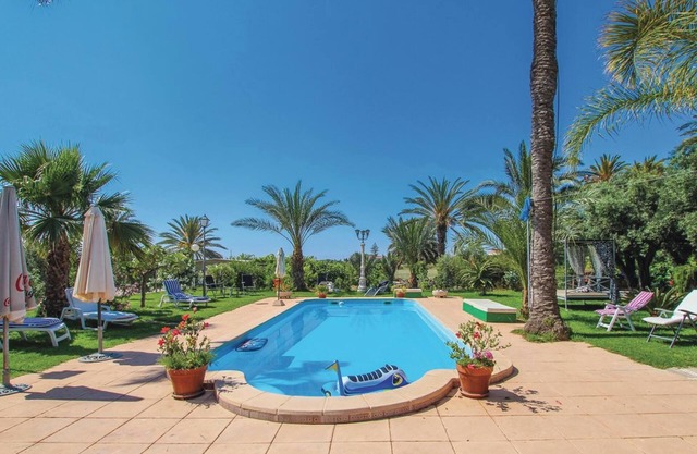 Homerez - Villa with Pool in Alicante