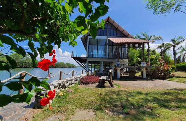 Homestay ALA Riverview Lodge Kota Bharu