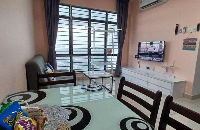 Homestay ARC Cozyhome Austin Hills 4-5pax