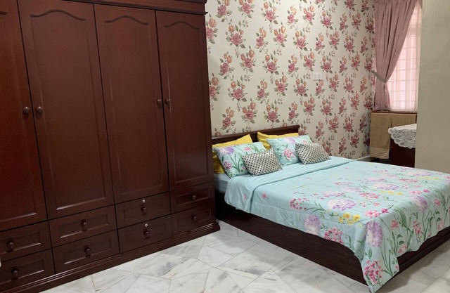 Homestay Bayan Baru at Taman Sri Nibong, Penang