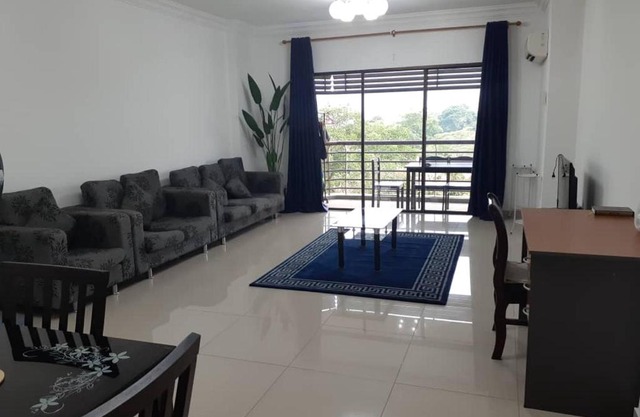 Homestay Fizz Seri Alam