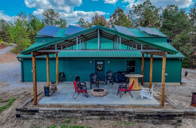 Homestead Hideaway- A Perfect Country Getaway