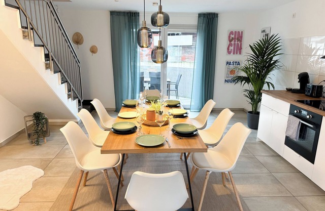 HomeVibes | Luxury house 130 sqm | 13 min to Cologne | 2.5 bathrooms & terrace