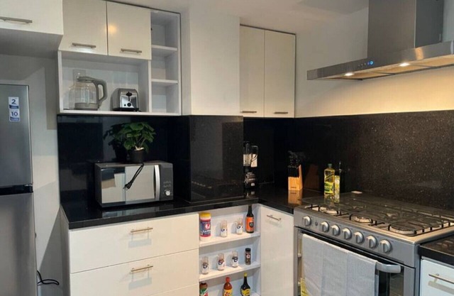 Homey Family Friendly 3-Bedroom Apartment In La Roma