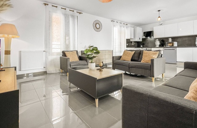 Homey Luxury - Near downtown, transport, Geneva