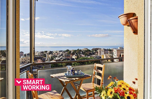 Homey Seaview Apartment by Wonderful Italy