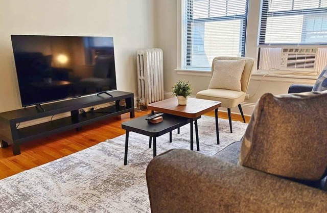Homey Vibes Furnished 1BR Apt