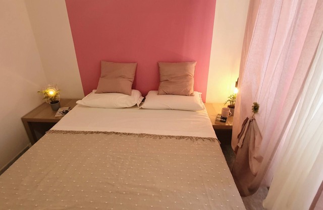 Honey BnB ⭐ Apartment 100m from the sea