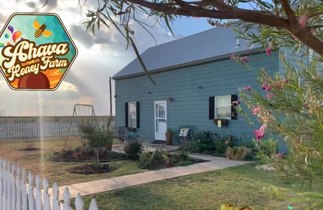 Honey Farm Private Cottage