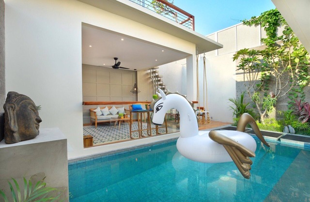 Honeymoon Bliss, perfectly located in the heart of Seminyak! Come and be amazed!