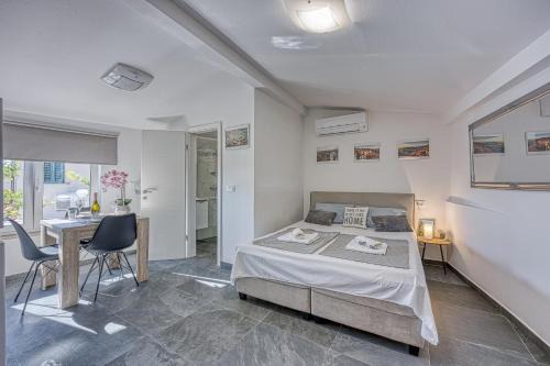 Honeymoon Suite Črni Kal - Happy Rentals