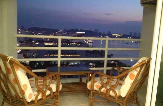 Honeys ViewTalay 6 Pattaya Beach Seaview