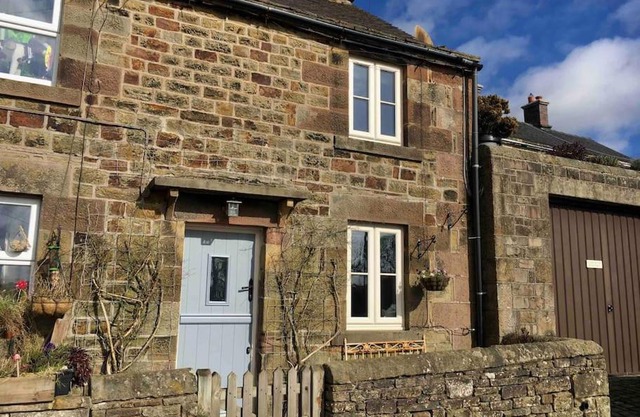 Honeysuckle Cottage