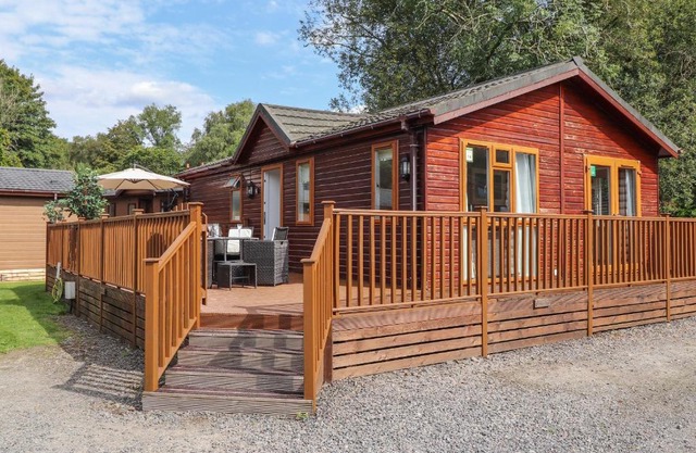 Honeysuckle Lodge