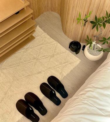 hongdae private 홍대입구역 도보 10분거리 2룸 3베드 아파트