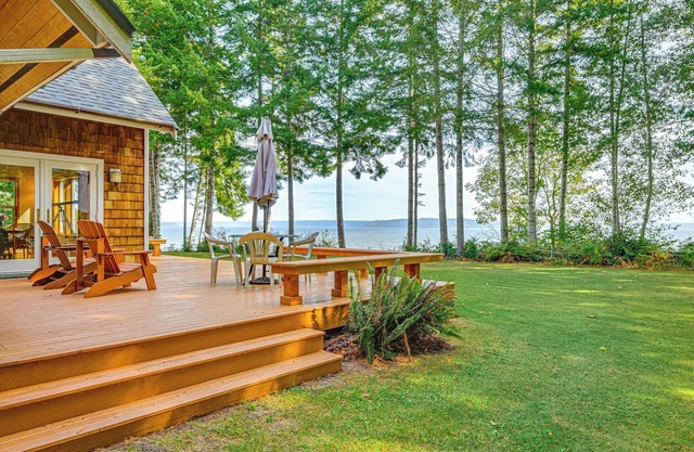 Hood Canal Home w/Stunning Views & Private Beach