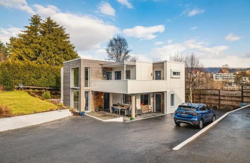 Hop Modern Villa