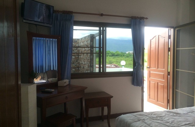 Horizon View room R, Near amenities