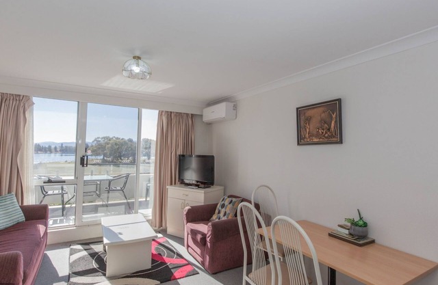 Horizons - 213/10 Kosciuszko Road