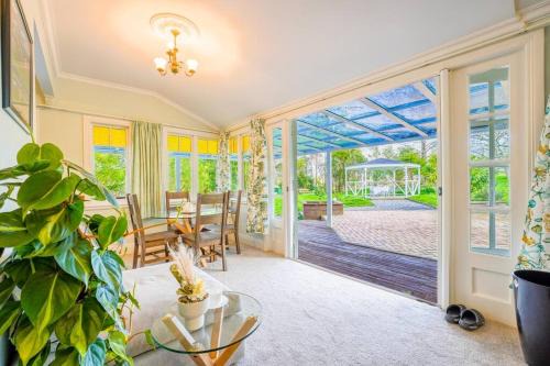 Horse Club Retreat 3 Bedrooms