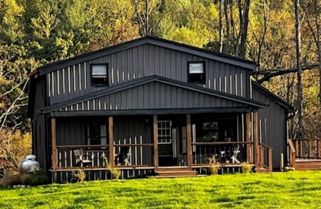 Horse Creek Lodge