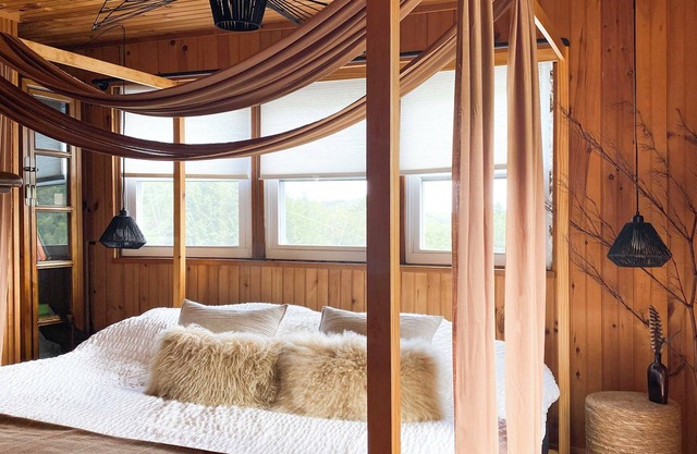 Horse Farm Haven in the Catskills – Rustic Charm Meets Serene Countryside