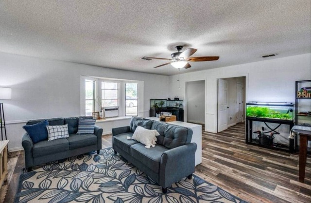 Horse & Pet Friendly Guesthouse Retreat w/Pool
