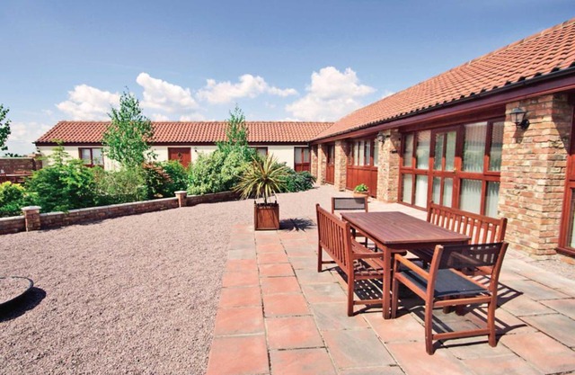 Horseshoe Cott-E3271