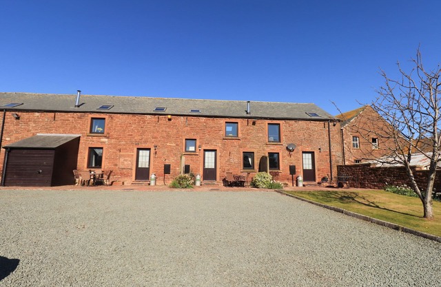 HORSESHOE COTTAGE, luxury holiday cottage in Bolton Low Houses