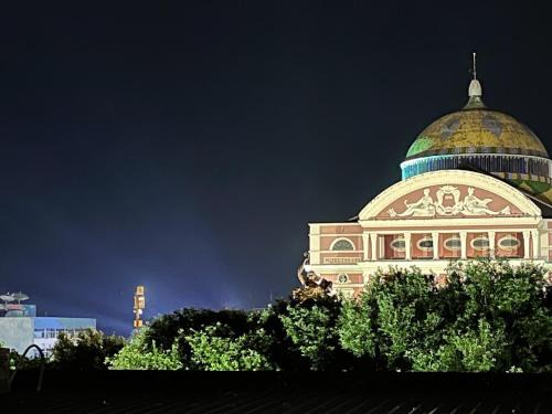 Hospedagem Residencial na Frente do Teatro Amazonas