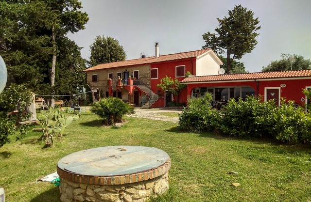 Hospitality, courtesy and nestled in the Sabina countryside but within easy reach of Rome.