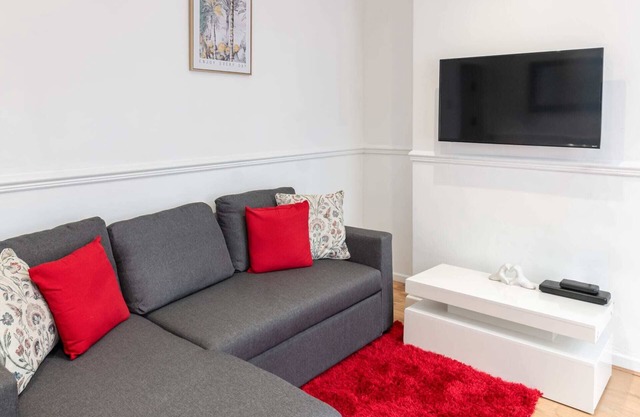 Host & Stay | Bardsay Road