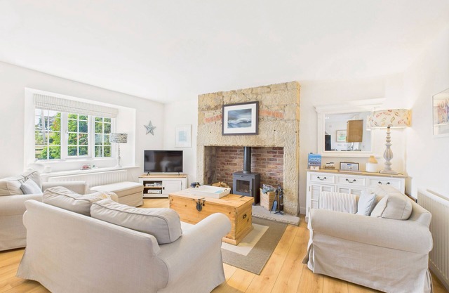 Host & Stay | Dove Cottage