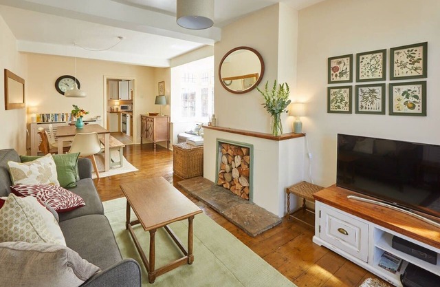 Host & Stay | Princes Road